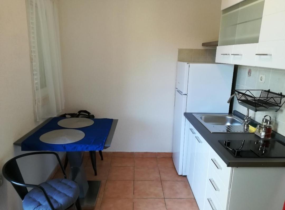 Lino Apartments 罗维尼 外观 照片